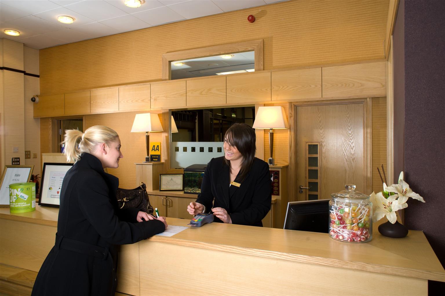 Cedar Court Bradford Hotel Esterno foto